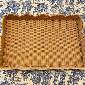 Scalloped tray